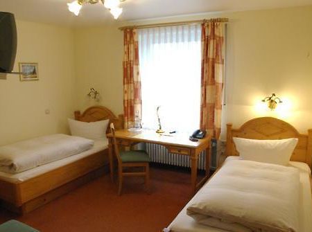 Hotel Am Suedring Memmingen Oda fotoğraf