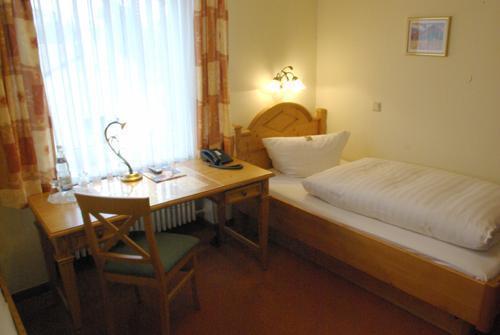 Hotel Am Suedring Memmingen Oda fotoğraf