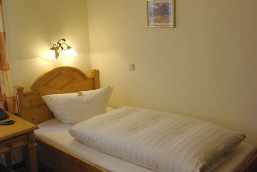 Hotel Am Suedring Memmingen Oda fotoğraf